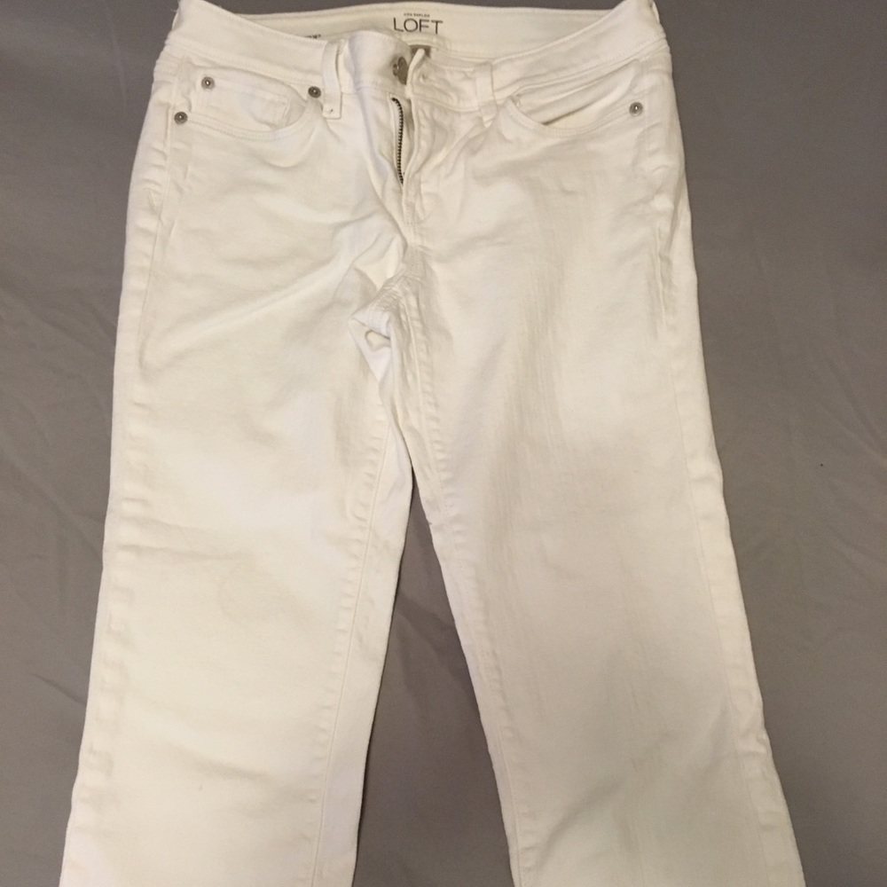 Ann Taylor- LOFT cropped capris